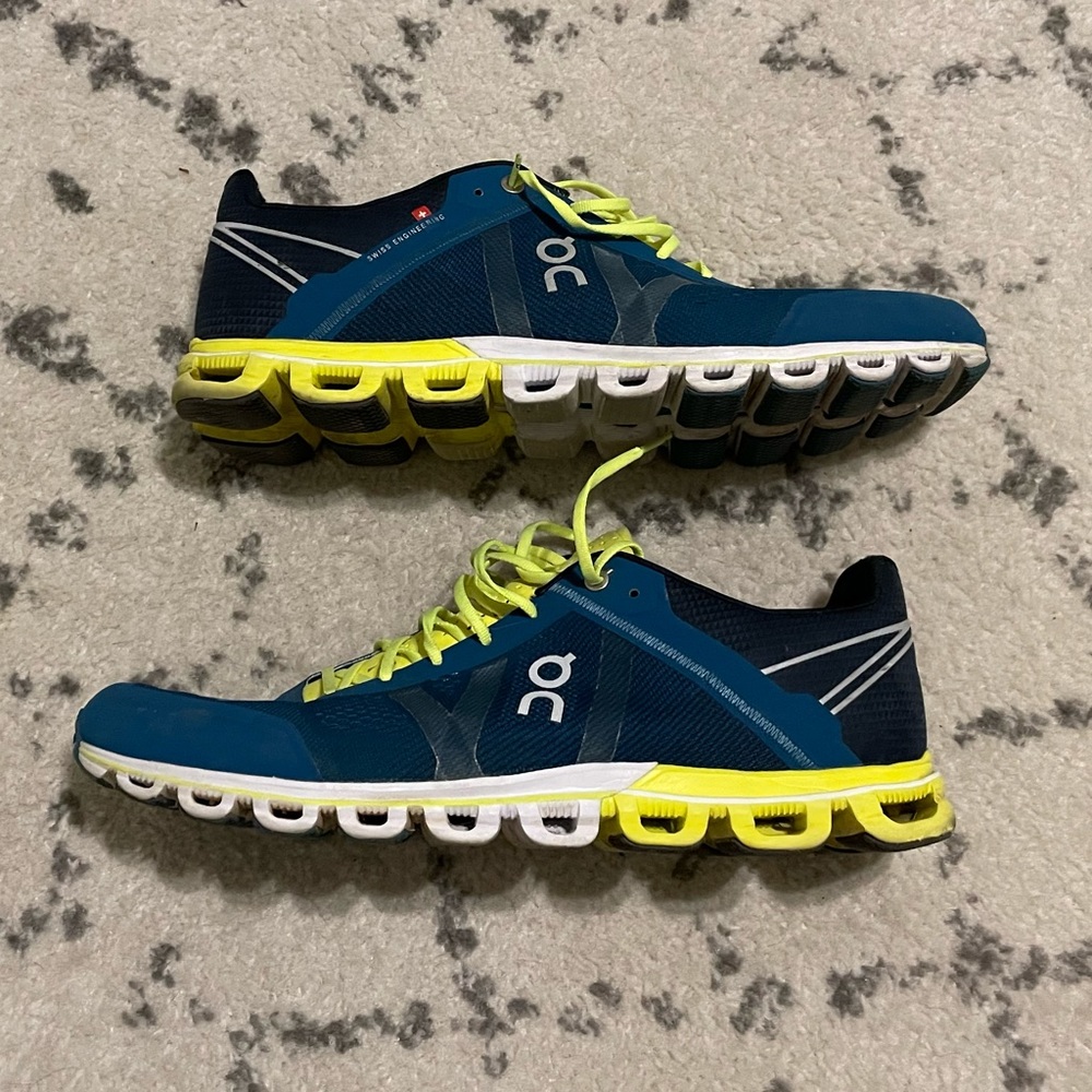 Mens On Running Shoes
